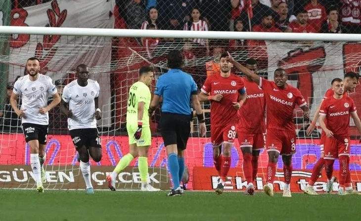 Beşiktaş’ın zirve inadı! Erman Toroğlu’ndan olay yaratan Lale Orta sözleri: İsterse belgeleri veririm