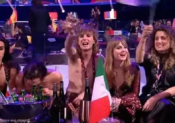 Eurovision 2021'de uyuşturucu skandalı! Canlı yayında şoke eden görüntü