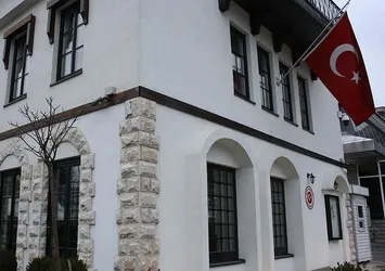 Kosova'daki Türk başkonsolosluğuna saldırı