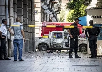 Son dakika: Tunus'ta intihar saldırısı