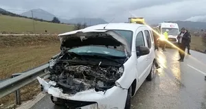 Isparta’da korkunç kaza! 2 polis yaralandı