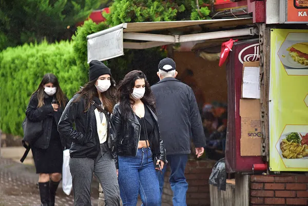 Yoğun kar ve kuvvetli yağış geliyor! Kent beyaza büründü Meteoroloji'den yeni uyarı geldi! Bugün hava nasıl olacak? 26 Kasım İstanbul, İzmir, Ankara hava durumu - 6