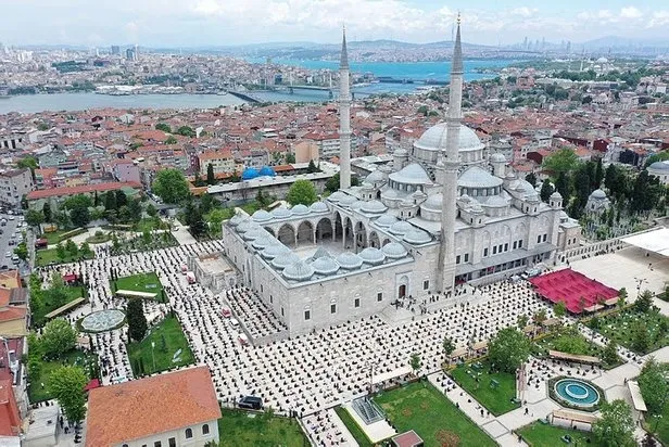 Erzincan ve Siirt bayram namazı saati 2022: Kurban Bayramı namazı Erzincan ve Siirt'te saat kaçta kılınacak? 9 Temmuz bayram namazı vakti - 2