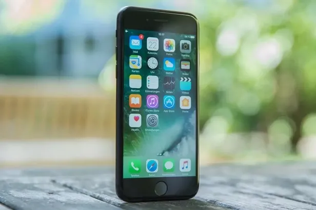 Eylül ayında bitiyor! Apple 2 iPhone modeline daha desteği kesiyor! İşte iOS 17 güncellemesi almayacak iPhone modelleri