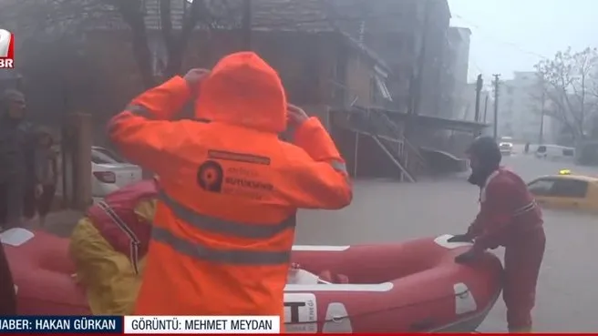 Antalya su altında! A Haber canlı yayınında kurtarma operasyonu