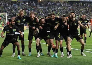 Şanlıurfaspor Bucaspor'u farklı mağlup ederek Spor Toto 1'inci Lig'e yükseldi!