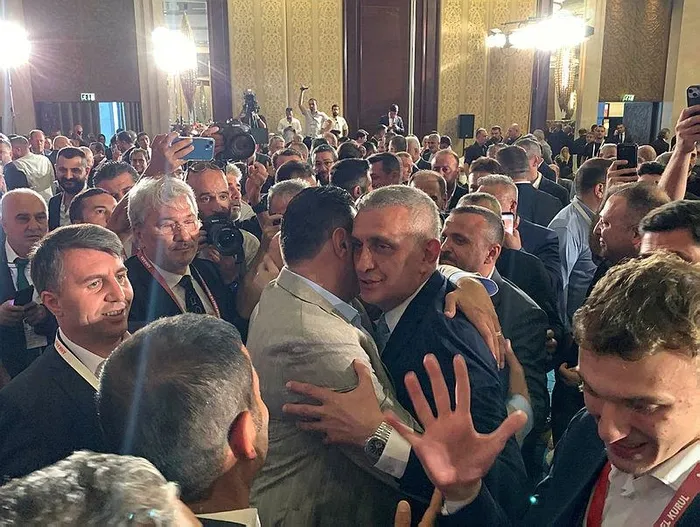 5 oy farkla zafere! TFF’nin yeni başkanı İbrahim Hacıosmanoğlu oldu | Başkan Erdoğan’dan tebrik mesajı: Hayırlı uğurlu olsun