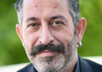Cem Yılmaz sosyal medyayı bıraktığını açıkladı