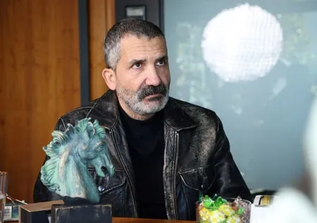 "Can Borcu" dizisinin Yaşar'ı Cüneyt Mete yeni rolünü anlattı! 