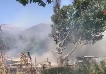 Bursa’da baraka yangını kamerada