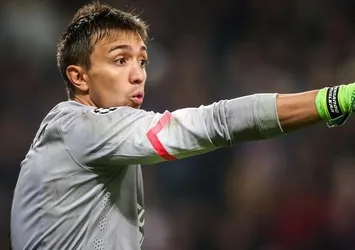Boca Juniors Muslera'ya talip oldu!