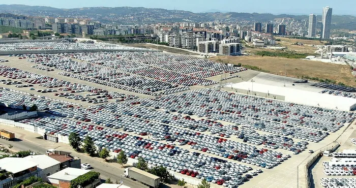 Çip krizi Renault'tu da vurdu | Bursa'daki fabrikasında... - 3