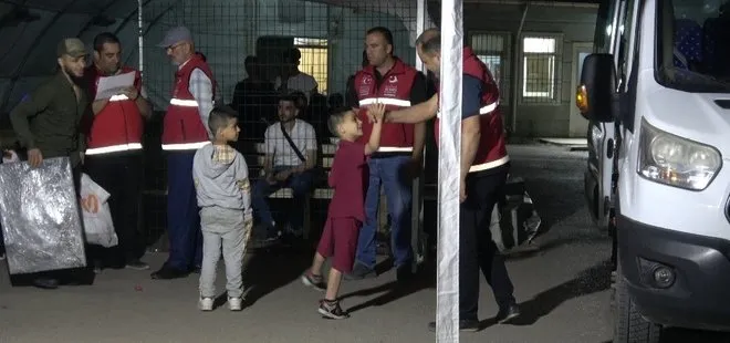 Suriye’ye gönüllü dönüşler gece de devam ediyor