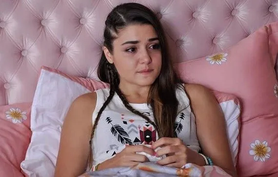 1 haftada tığ gibi yapan Hande Erçel diyeti! Asıl o formül dikkat çekti! O eski halinden eser kalmadı! Zayıflığından ise...