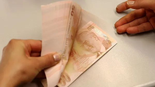 Kök aylıklarda 5510 Ek 19 detayına dikkat! Emekliye fark hesabı netleşti: Ek zamlar ne zaman yatacak?