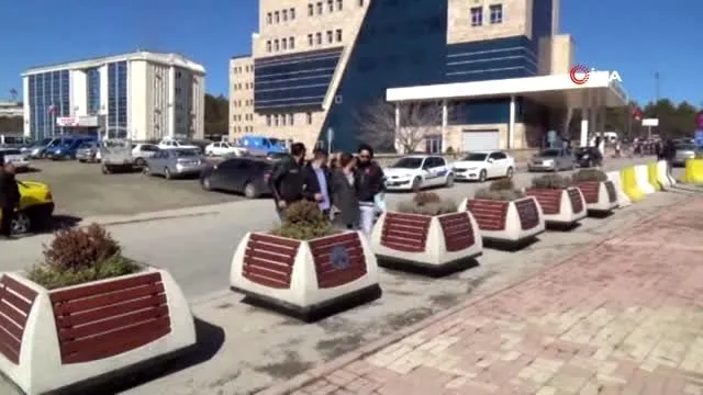 Elazığ'da sütyenden çıkan uyuşturucu 5 şüpheliyi 58 yıl hapse mahkum etti - 1