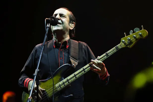 Özkan Uğur ne kanseri, hastalığı ne? MFÖ üyesi Özkan Uğur kimdir, kaç yaşında ve nereli? Sağlık durumu nasıl?