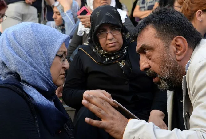 Ahmet Yenilmez'den acılı annelere destek ziyareti - 1