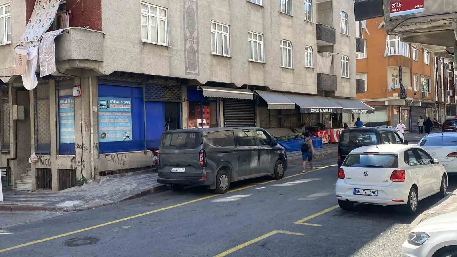 Sultangazi'de internet kafeye silahlı saldırı