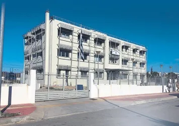 Yunanistan'da görevliler A Haber kameramanına saldırdı