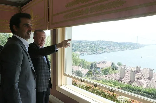katar-emiri-sicak-karsilamadan-oturu-cumhurbaskani-erdogana-tesekkur-etti-1652476221249.jpeg Son dakika: Katar Emiri Şeyh Temim Bin Hamed Al Sani'den Başkan Erdoğan'a teşekkür - 2