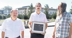 Bedenlerindeki kurşun, gurur abideleri oldu
