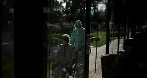 Avrupa’da binlerce yaşlı ölüme terk edildi!