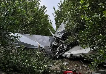 Adana'da eğitim uçağı düştü! 2 yaralı