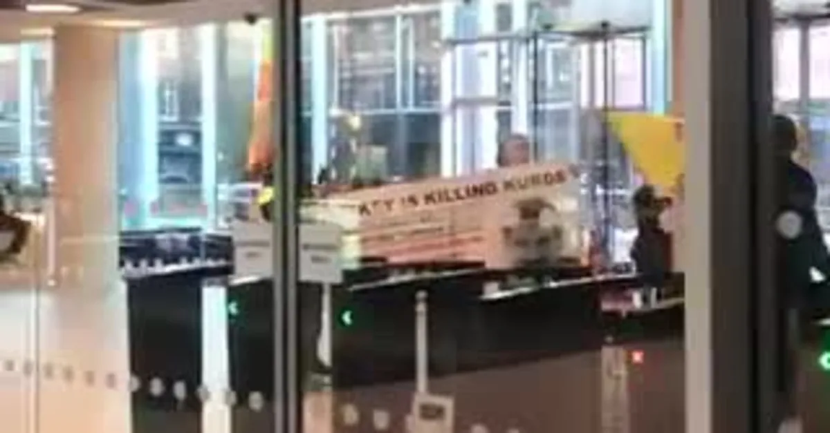 PKK yandaşlarından Londra'da provokasyon!