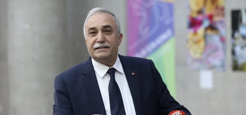 Ahmet Eşref Fakıbaba kimdir, neden istifa etti? Ahmet Eşref Fakıbaba hangi partili?