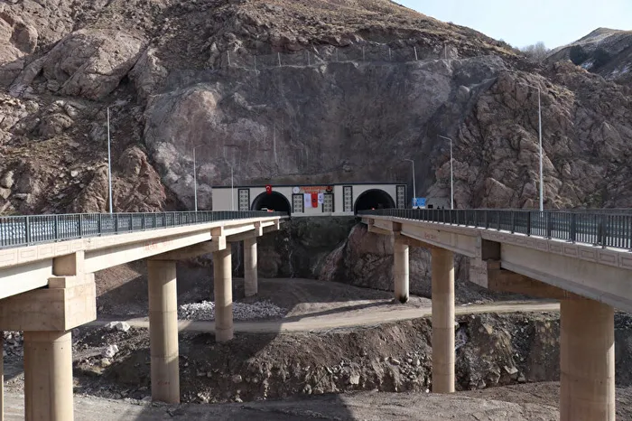 Yeniköprü Tüneli için geri sayım başladı! 40 dakikalık yol 15 dakikaya düşecek