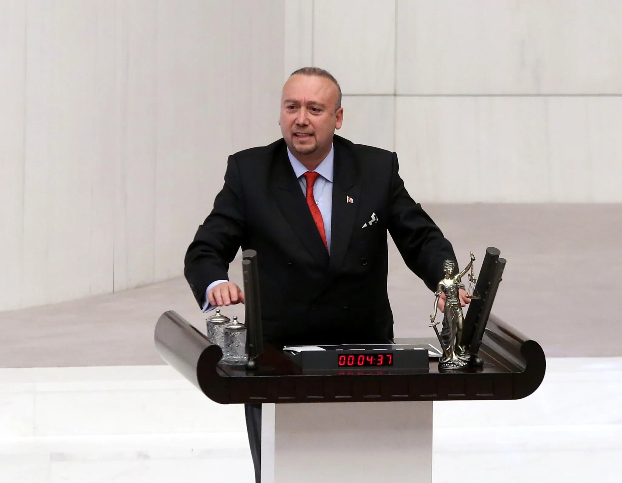Özkan Yalım’ın cezaevindeki gece mesaisinde Adnan Oktar izi! 2 saatlik gizemli görüşme