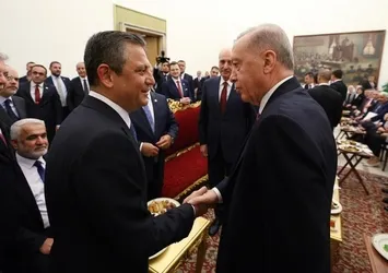 Gözler Başkan Erdoğan ile Özgür Özel arasındaki zirvede! Yeni anayasa çalışmalarının konuşulacağı zirvede tarih belli oldu
