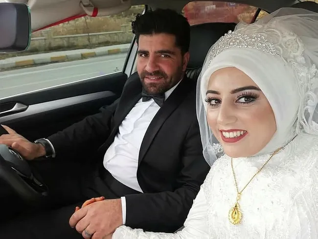 sivasta-2-aracin-carpistigi-kazada-9-kisi-hayatini-kaybetti-1622720385210.jpg Sivas'ta 2 aracın çarpıştığı kazada 9 kişi hayatını kaybetti - 10
