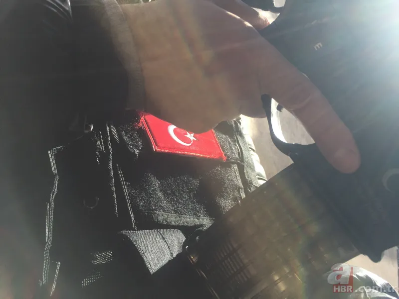 Adana’da zehir tacirlerine gündüz vakti film sahnelerini aratmayan operasyon! 11 zanlı yakalandı 16