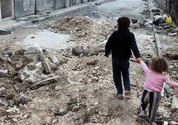 Suriye rejimi, insani yardım kafilesini bombaladı