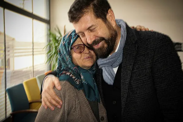 yuregi-guzel-fatma-nine-depremzedelere-konteyner-ev-bagislamak-icin-tarlasini-satti-1677836441479.jpg Yüreği güzel Fatma nine! Depremzedelere konteyner ev bağışlamak için tarlasını sattı - 6