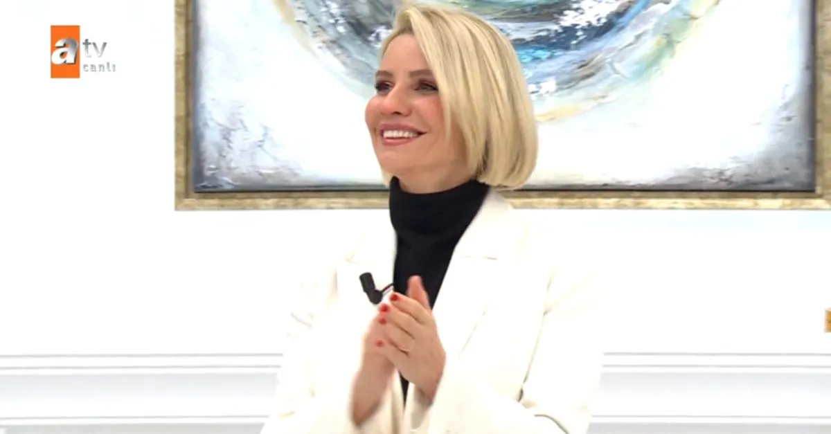 Esra Erol 30 Ocak Pazartesi yayın izle