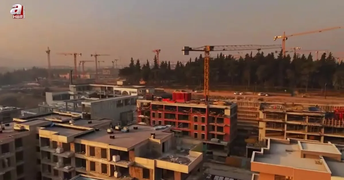 Görüntüler Hatay'dan! Dünyanın en büyük şantiyesi...
