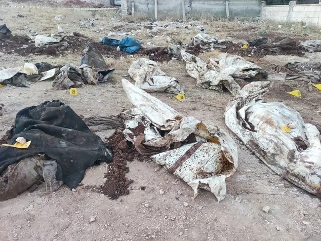 Son dakika: Afrin’de PKK katliamı: 35 kişinin cansız bedeni bulundu - 2