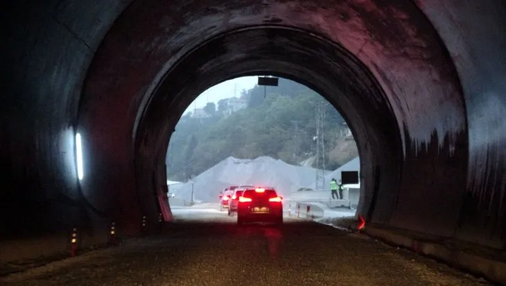 Avrupa’nın en uzunu olacak Zigana Tüneli’nin yüzde 76’sı tamamlandı