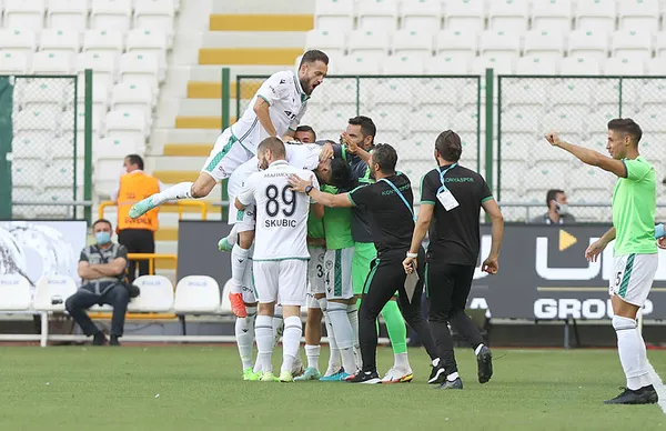 Konyaspor: 3 - Altay: 1 MAÇ SONUCU | Konyaspor 3 golle kazandı