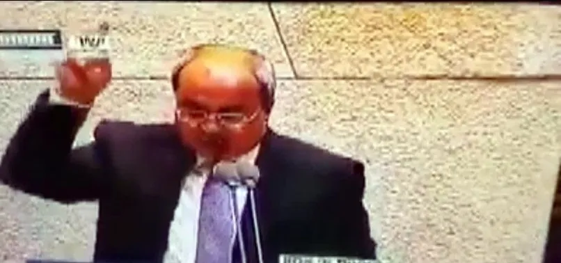 Arap vekilden İsrail'e Meclis'te ezan dersi