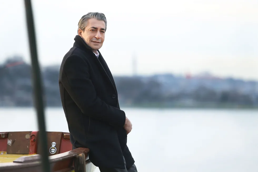 erkan-petekkaya-chpyi-topa-tuttu-ozgur-ozele-zehir-zemberek-sozler-1779172111880.jpg Erkan Petekkaya CHP'yi topa tuttu! Özgür Özel'e zehir zemberek sözler - 1