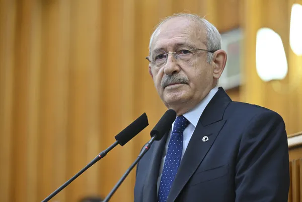 chp-lideri-kemal-kilicdaroglu-irak-ve-suriye-tezkeresine-hayir-oyu-vereceklerini-acikladi-1696937325057.jpg CHP lideri Kemal Kılıçdaroğlu Irak ve Suriye tezkeresine 'hayır' oyu vereceklerini açıkladı - 1