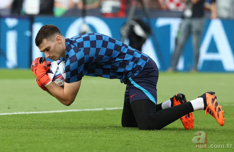 Fenerbahçe kalecisine kavuşuyor! 48 saatlik kritik bekleyiş! Radarda 2 yıldız var! 6