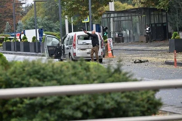 İçişleri Bakanı Ali Yerlikaya’dan yaralı polislere ziyaret! Başkan Erdoğan yaralı polislerle görüştü