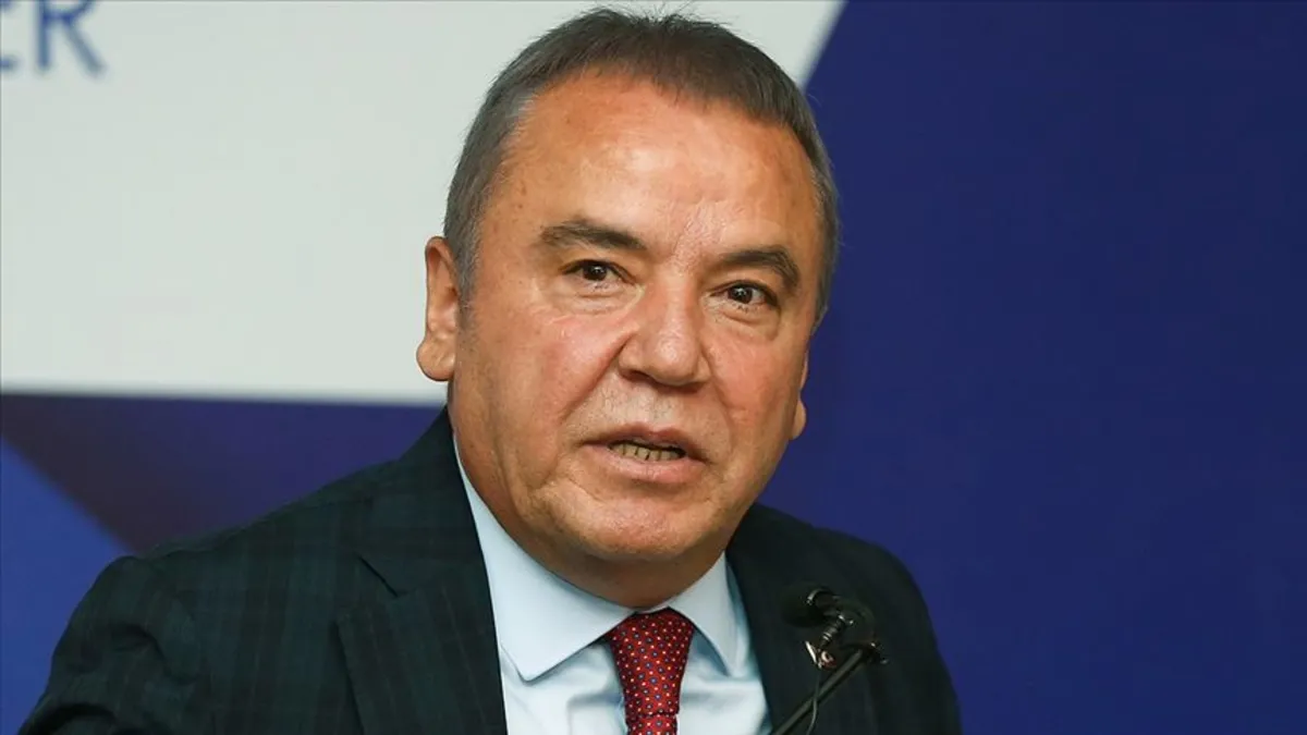Antalya'daki yolsuzluk soruşturmasında çarpıcı itiraflar: Mühittin Böcek'in paralardan haberi vardı