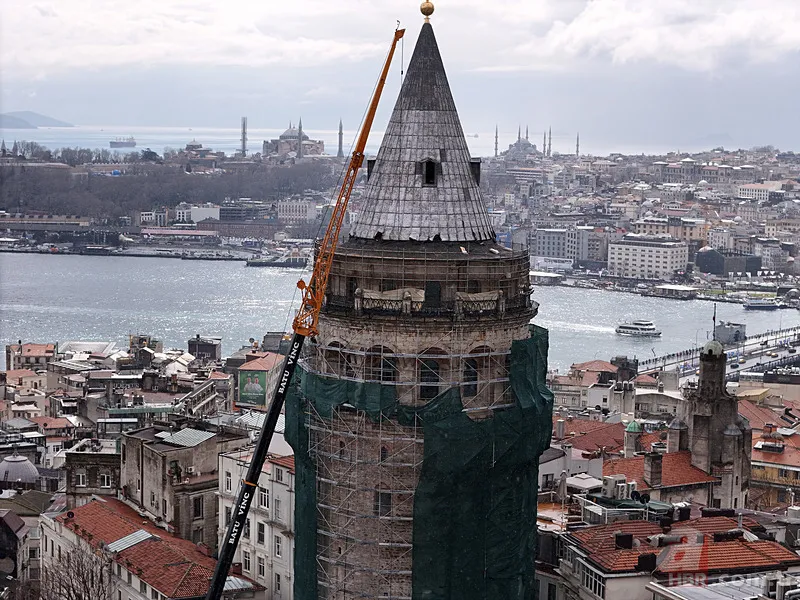 A Haber drone kamerası havadan görüntüledi! Galata Kulesi restorasyonda 13