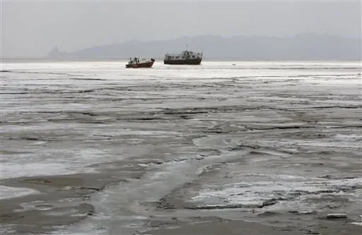 İran’ın en büyük gölü tuz deryası oldu!